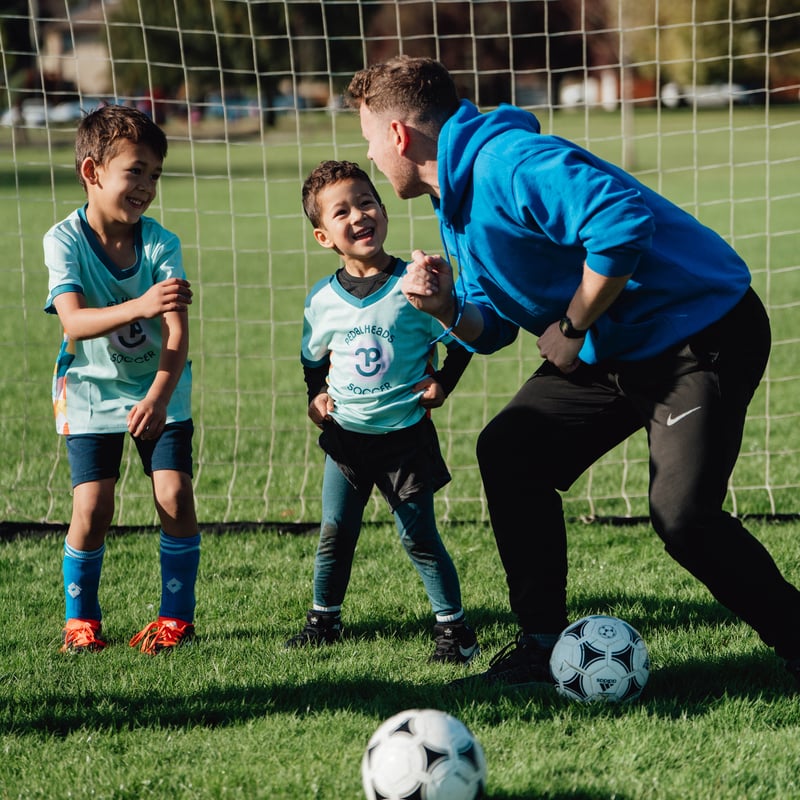 pedaheads-soccer-coach-using-plau-based-learning-to-teach-kids-skills